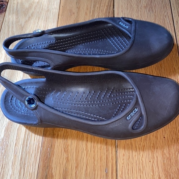 Crocs sling back Jayna jewel flats, size 6, good used condition - Picture 2 of 5